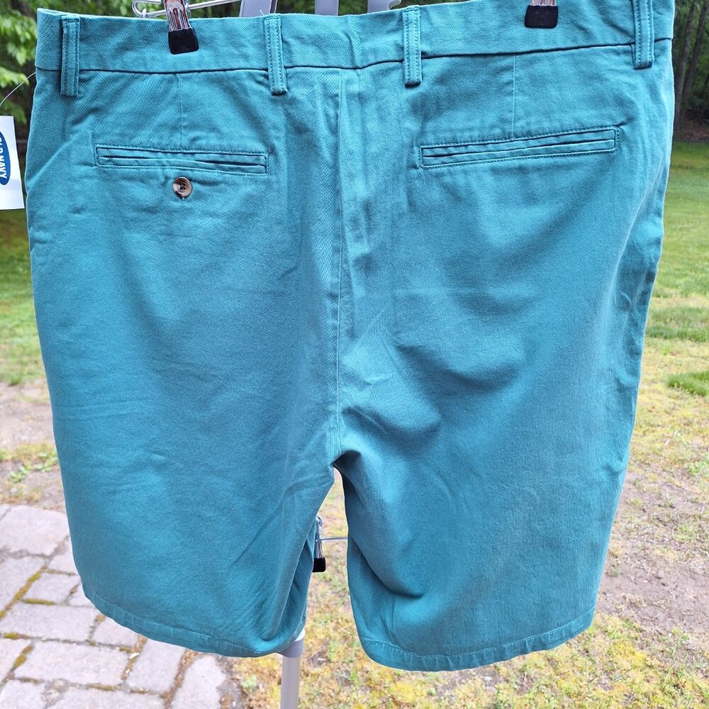 Men's Old Navy Ultimate Slim Shorts - 10-inch inseam - NWT - Picture 2 of 6
